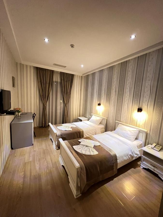 Granada Hotel And Restaurant تبليسي المظهر الخارجي الصورة