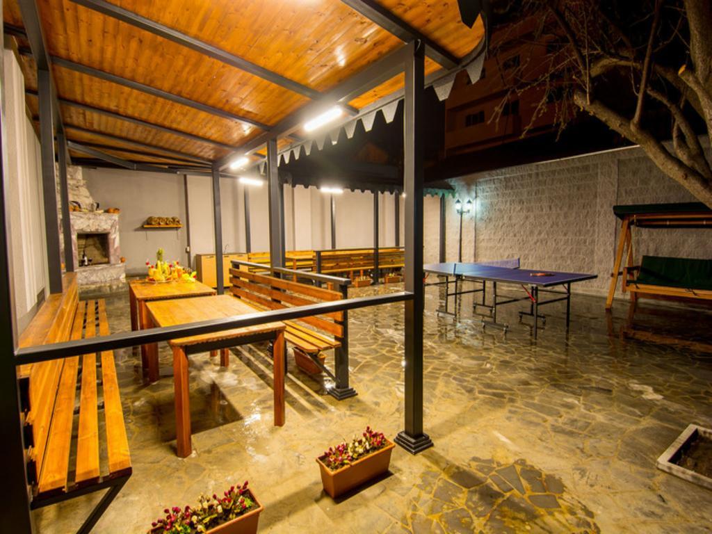 Granada Hotel And Restaurant تبليسي المظهر الخارجي الصورة